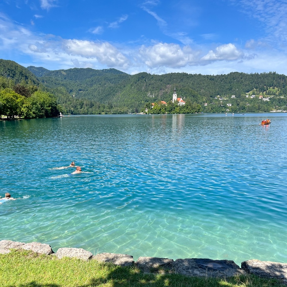 Meet your Posher, Giana!